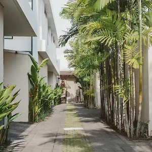 villa-eight-palms-seminyak-by-ini-vie-hospitality.hotelsseminyak.net/